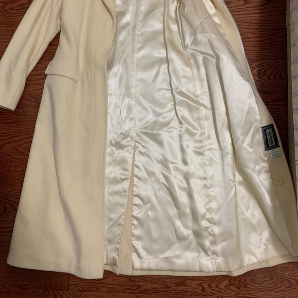 Rk Cashmere Pea Coat - Picture 5 of 7